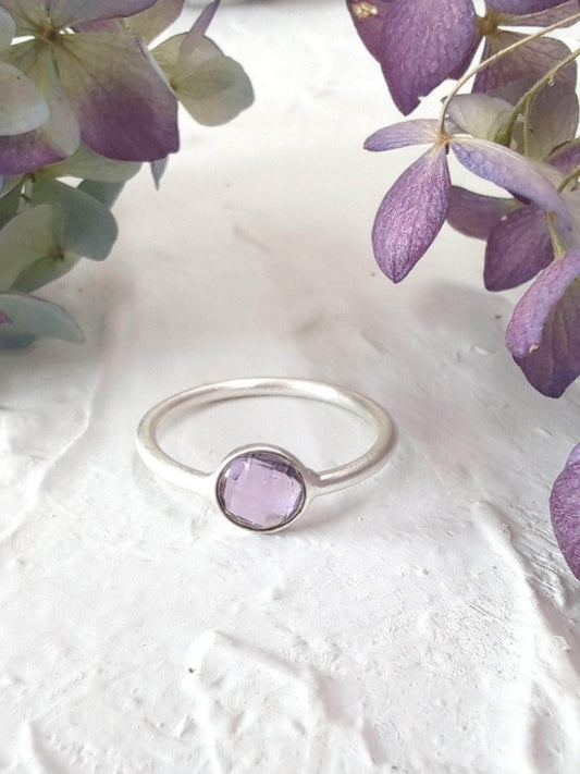 Ash & Rose ring Amethyst / 4 Mini Pebble Ring - Silver Mini Pebble Ring - Silver