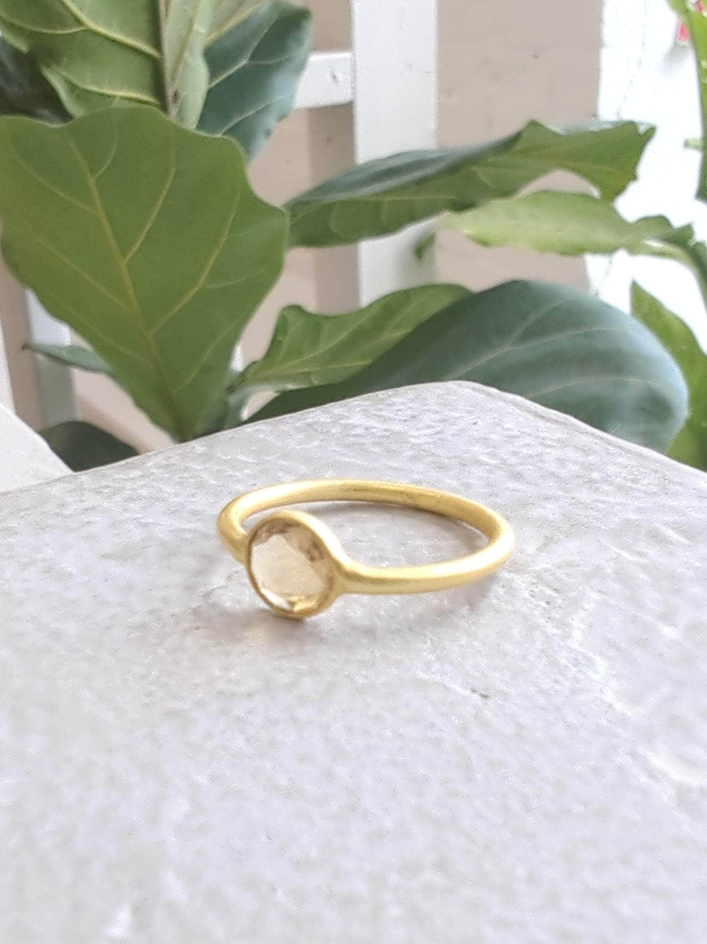 Ash & Rose ring Citrine / 4 Mini Pebble Ring - Gold Mini Pebble Ring - Gold