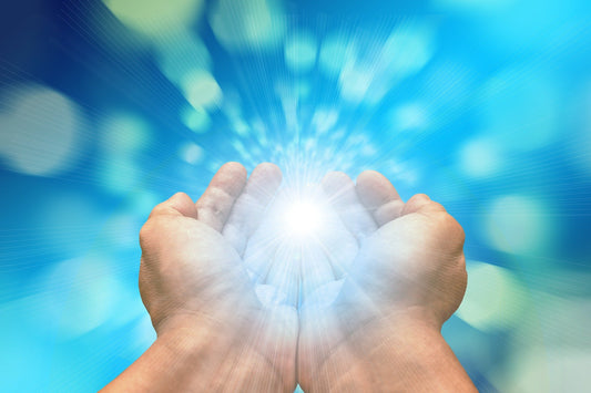 Amplify Your Healing Journey: Harnessing the Synergy of Crystals and Reiki