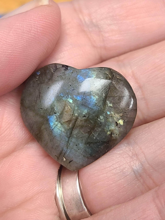 6-11 Crystals Crystal Labradorite Heart Small Labradorite Heart Small
