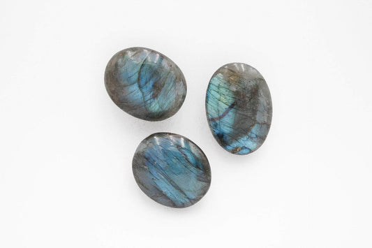 6-11 Crystals Crystal Labradorite Palm (lb-04) 1.75" x 2"