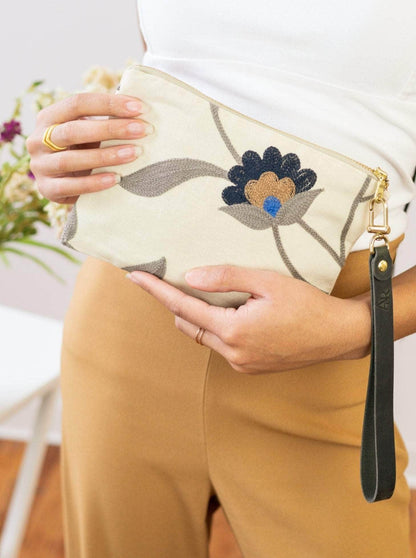 Ash & Rose Blue Poppy Wristlet Purse Blue Poppy Wristlet Purse