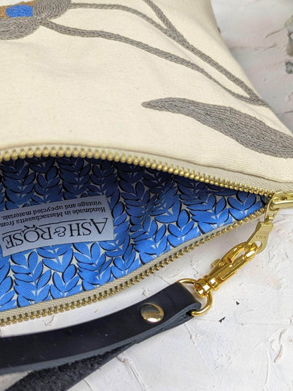 Ash & Rose Blue Poppy Wristlet Purse Blue Poppy Wristlet Purse