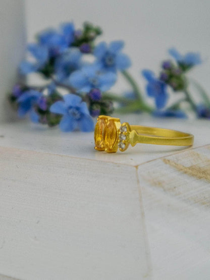 Ash & Rose ring Bitty Leaf Ring Bitty Leaf Ring