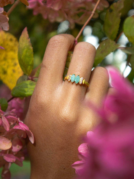 Ash & Rose ring Bitty Leaf Ring Bitty Leaf Ring