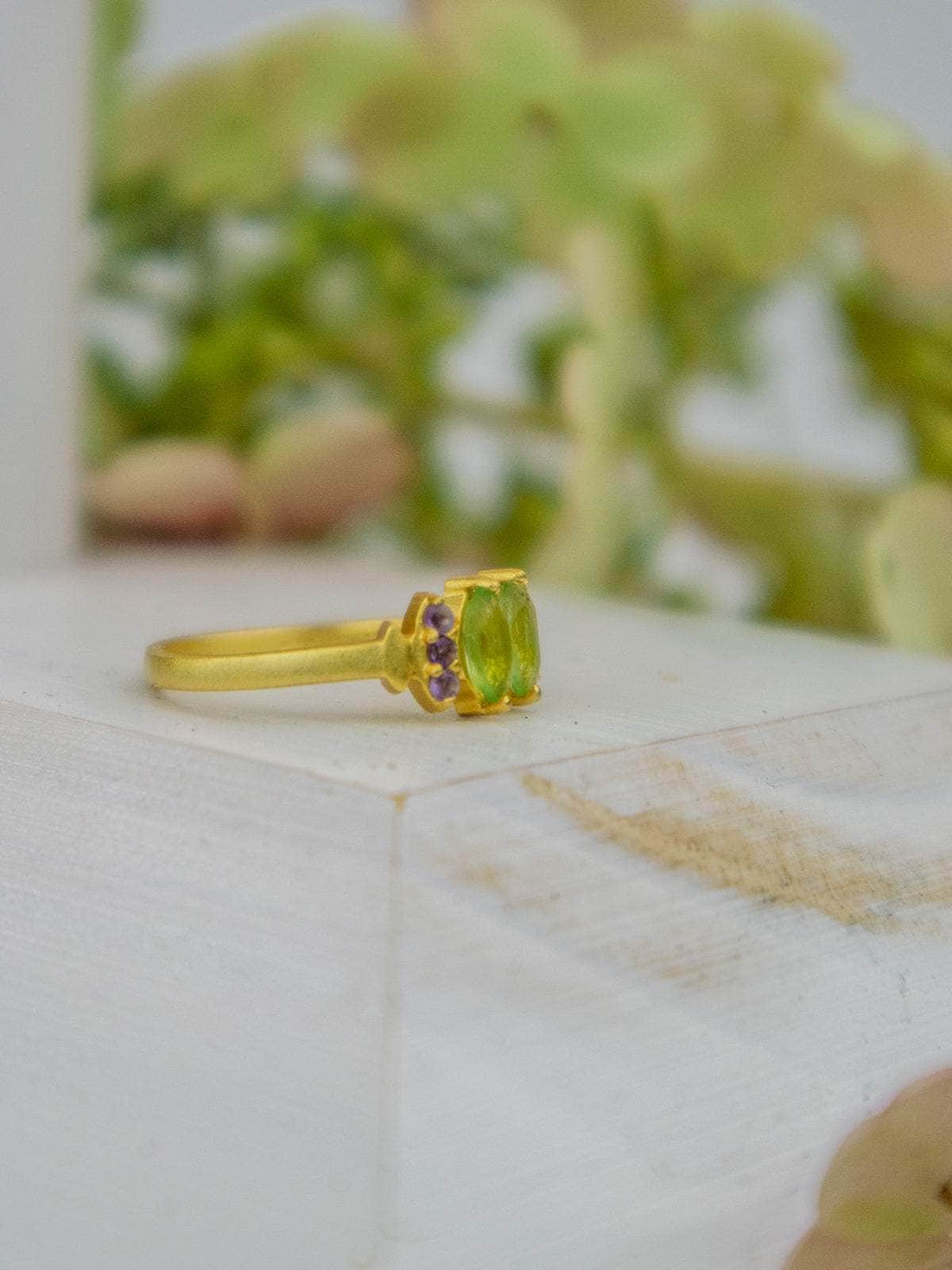 Ash & Rose ring Bitty Leaf Ring Bitty Leaf Ring