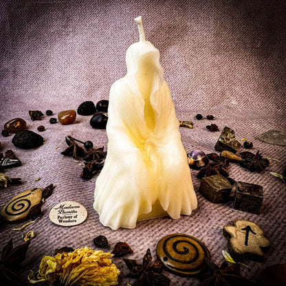 Parlour of Wonders White (Blessing) Beeswax Seer Spirit Spell Candle Beeswax Seer Spirit Spell Candle